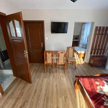 بيت ضيافة Pod Lasem *