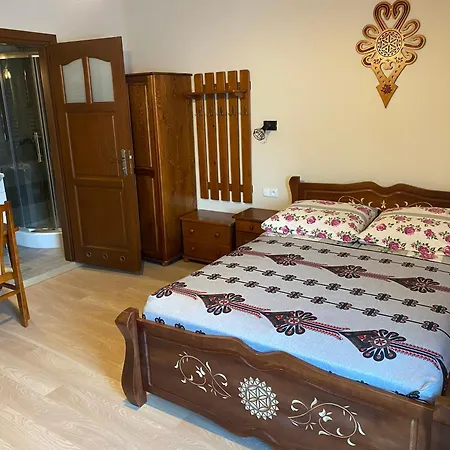 بيت ضيافة Pod Lasem *