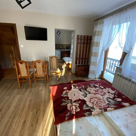 Pod Lasem بيت ضيافة