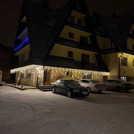 Pod Lasem بيت ضيافة